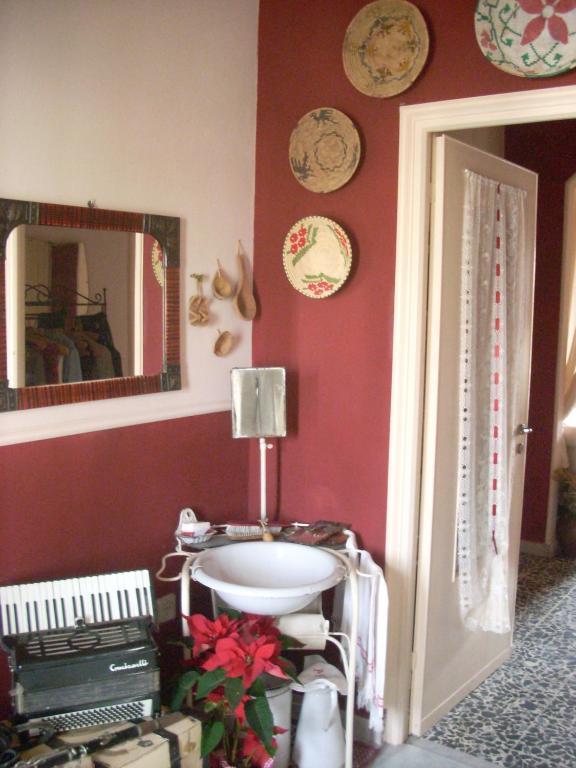 Sa Rosa E Su Trapperi Bed & Breakfast Oschiri Eksteriør bilde